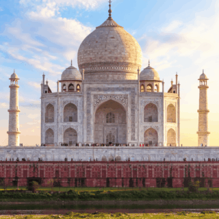 4 Days Mathura Vrindavan with Agra Tour Package